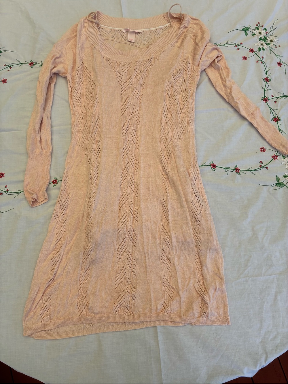 Victoria's Secret Pale Pink Long-Sleeve Knit Dress size medium